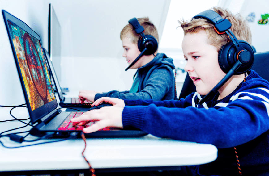 What Are the Best Gaming Headsets for Immersive Experience and Comfort